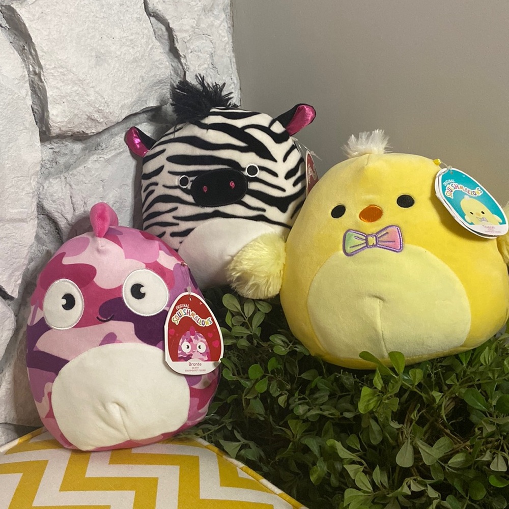 Selling pack of three rare squishmallows,Tracey, Bronte, and triston Make offer!